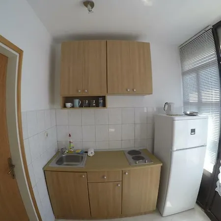 Guest house Bilos 3*