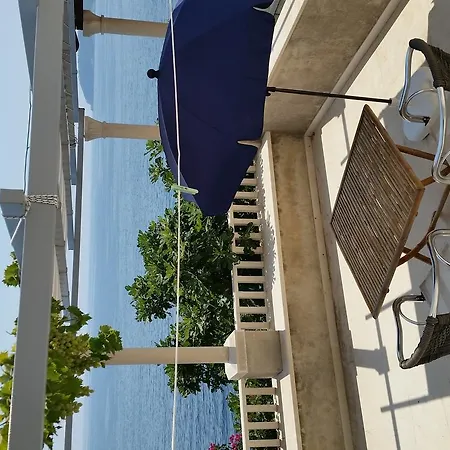 Bilos Πανσιόν 3*